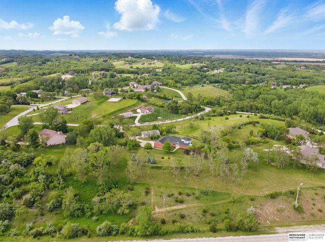 7881 Wisteria Way, House other with 5 bedrooms, 3 bathrooms and 3 parking in Fort Calhoun NE | Image 41