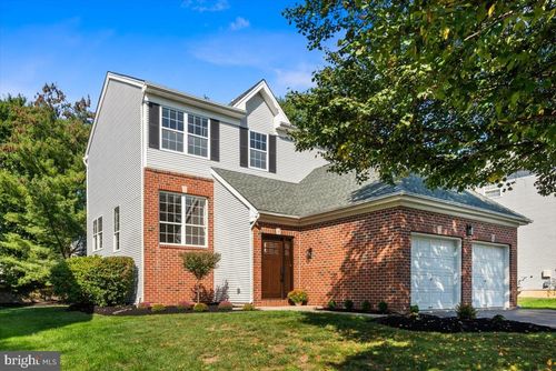 4 Carey St, Pennington, NJ, 08534-1047 | Card Image