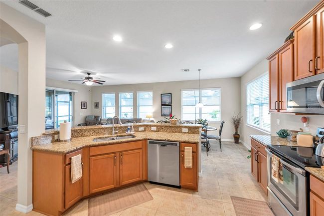 1328 Rushgrove Cir, House other with 3 bedrooms, 2 bathrooms and null parking in DOVER FL | Image 6