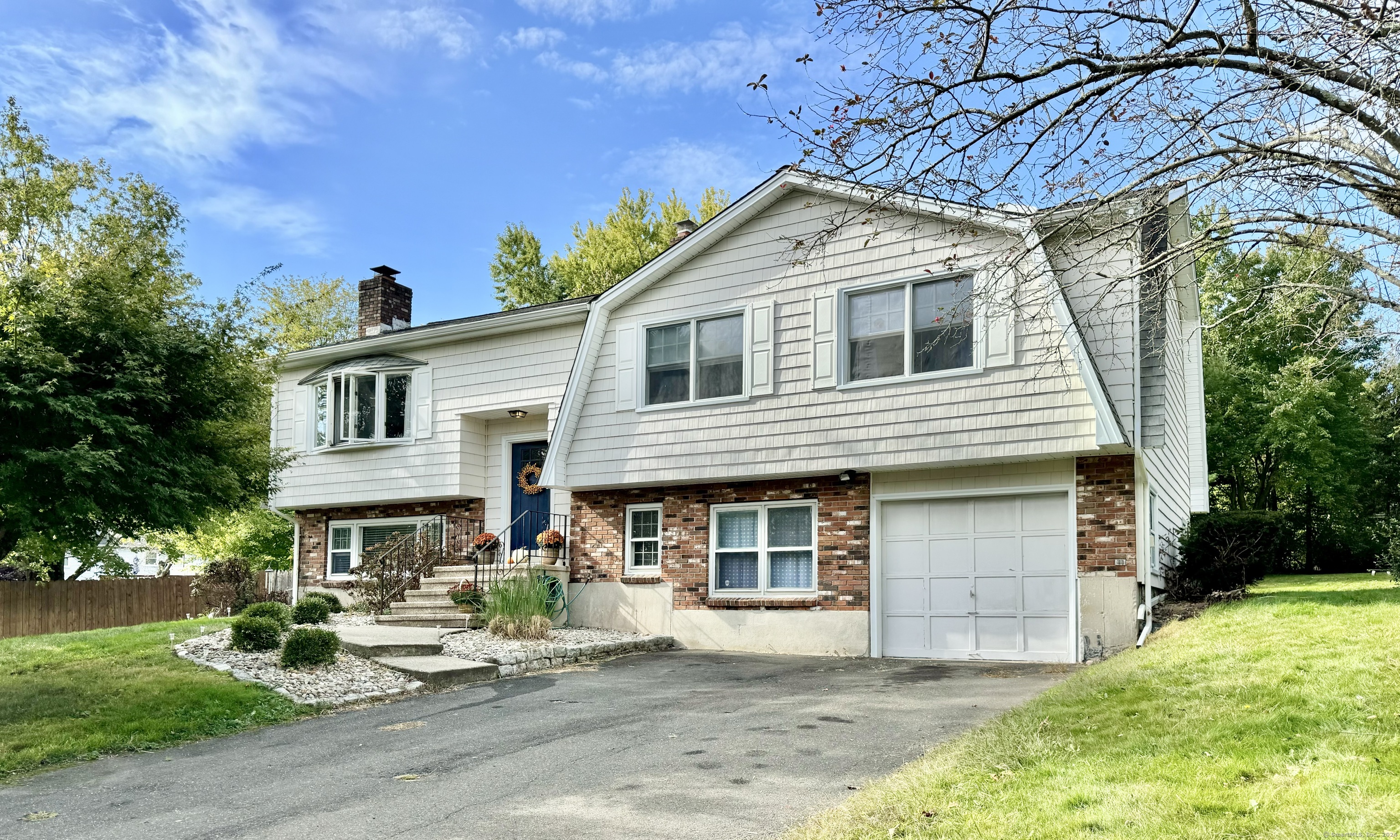 Wayne Rd, Milford, CT 06460