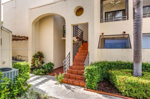 apt-132-3558 Magellan Cir, Aventura, FL, 33180-3709 | Card Image