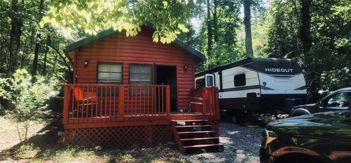 95 Hill Crest Ct, Cleveland, GA, 30528-2112 | Card Image