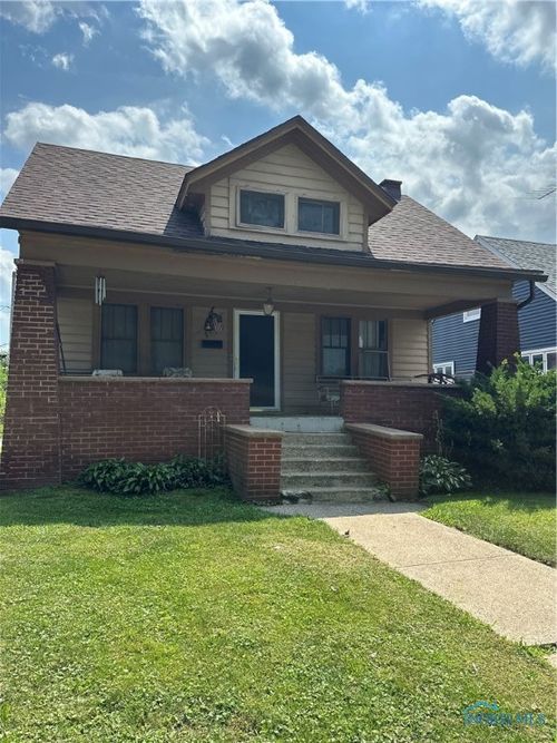 3010 118th St, Toledo, OH, 43611-2711 | Card Image
