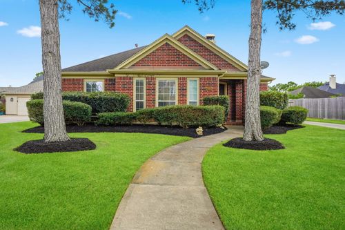 2894 Smokey Lake Ln, Dickinson, TX, 77539-6144 | Card Image