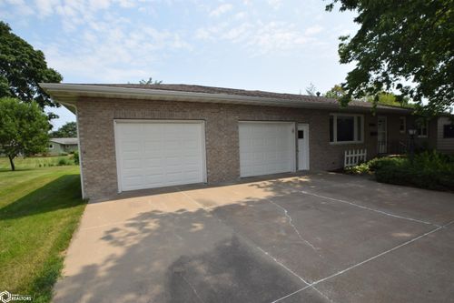 1506 N Marion Avenue Avenue, Washington, IA, 52353 | Card Image