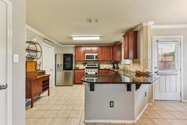 538 Travertine Trl, House other with 4 bedrooms, 3 bathrooms and 4 parking in Buda TX | Image 6