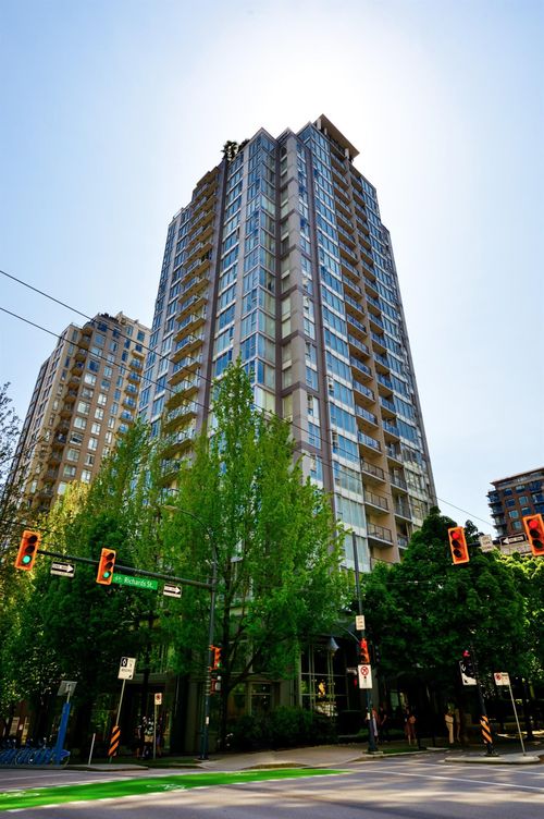 802-1010 Richards St, Vancouver, BC, V6B1G2 | Card Image
