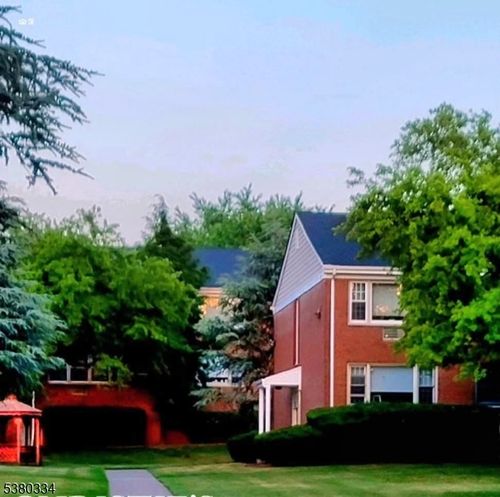 apt-d7-605 Grove St, Clifton, NJ, 07013-3867 | Card Image