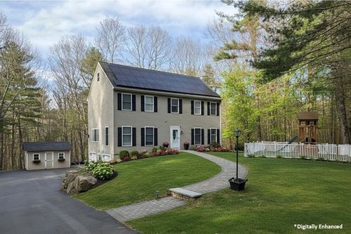 683 Nw Main St, Douglas, MA, 01516-2801 | Card Image