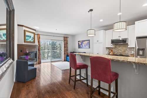 17785 Valley Cove Ct, Minnetonka, MN, 55345-2537 | Card Image