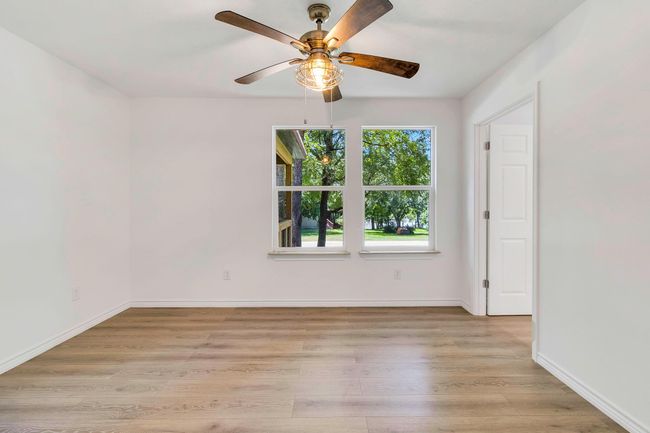 220 Tortuga Way, House other with 3 bedrooms, 2 bathrooms and null parking in Pointblank TX | Image 13