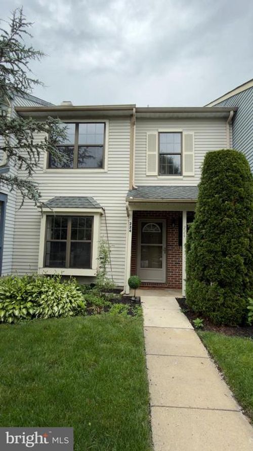 224 Crown Prince Dr, MARLTON, NJ, 08053-1423 | Card Image