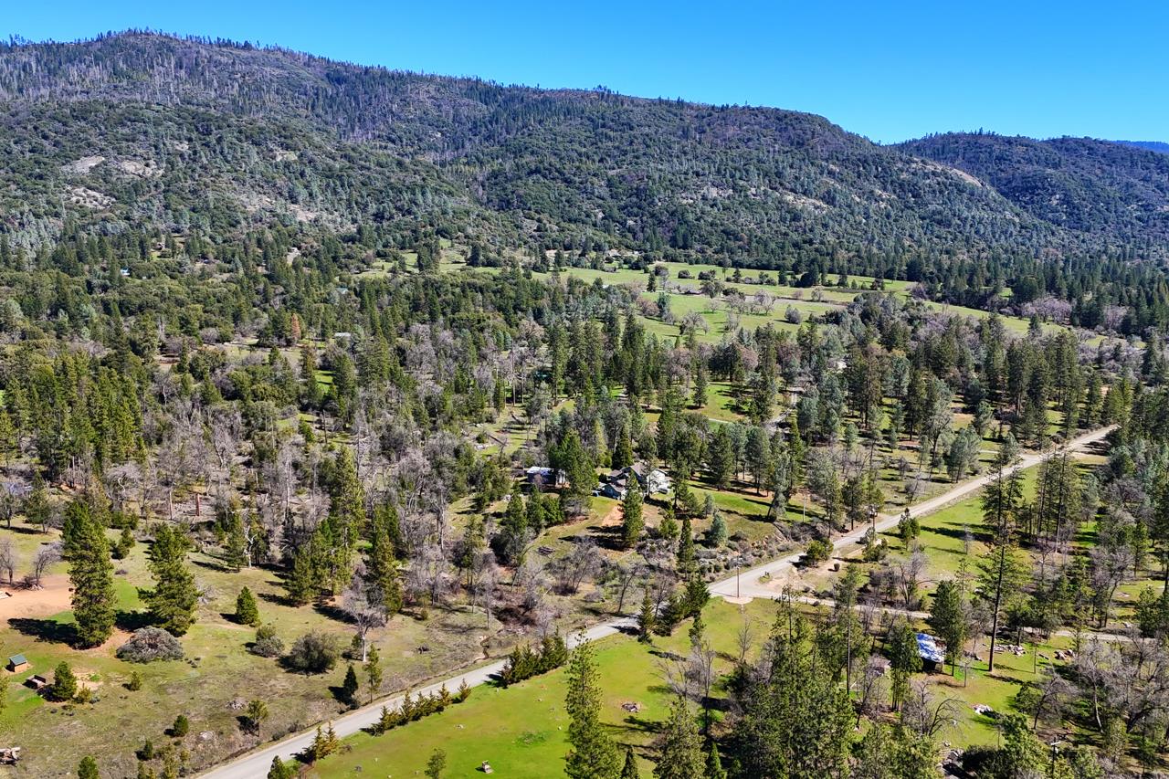 Residential in Mariposa 5