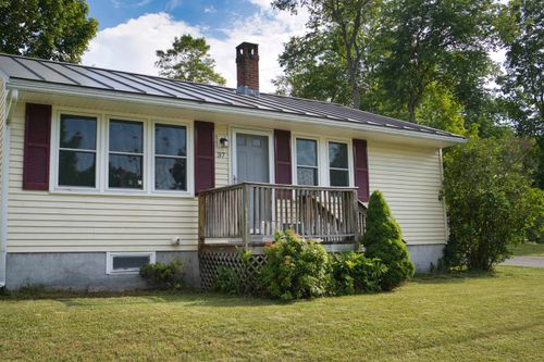37 Atwood Ave, Woodstock, VT, 05091-1101 | Card Image
