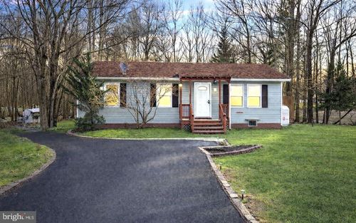 10 White Birch Way, ALBRIGHTSVILLE, PA, 18210-3840 | Card Image