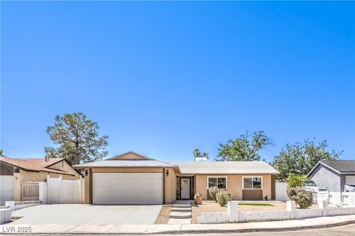 3887 Delling Ct, Las Vegas, NV, 89104-5001 | Card Image