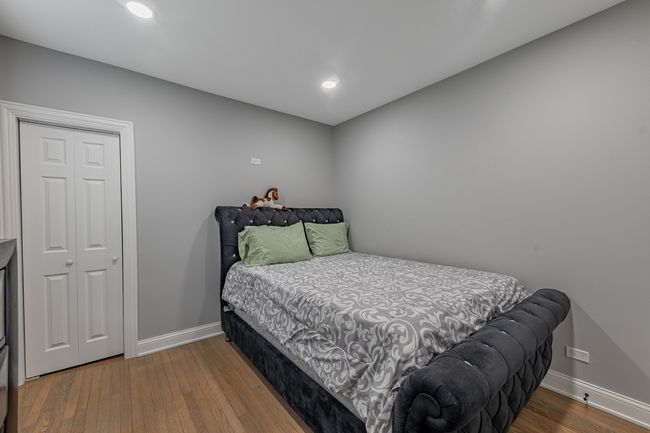 9712 Shore Dr, House other with 6 bedrooms, 3 bathrooms and 2 parking in Oak Lawn IL | Image 30