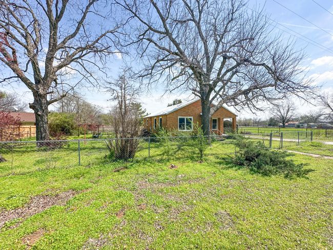 13080 Big Indian Rd, House other with 2 bedrooms, 1 bathrooms and null parking in Callisburg TX | Image 13