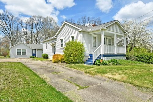 406 Mcdonald Avenue, McDonald, OH, 44437 | Card Image