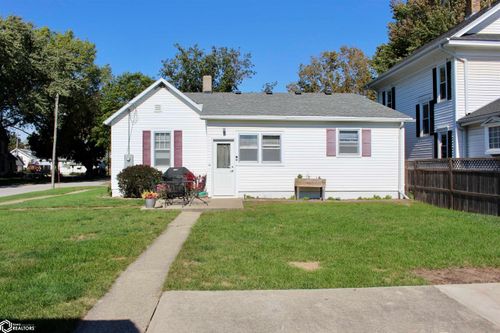 300 4th St, Griswold, IA, 51535-2088 | Card Image