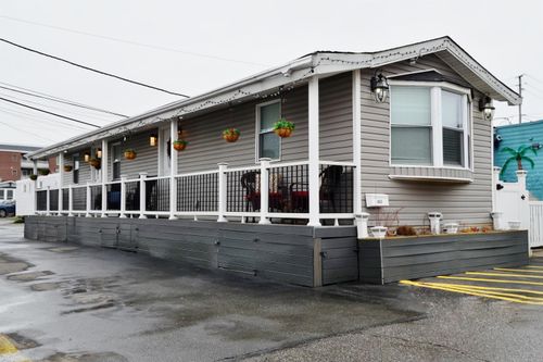 190 24th St, Bayonne, NJ, 07002-1739 | Card Image