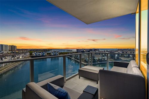 8804-5120 Marina Way, Tampa, FL, 33611-3484 | Card Image