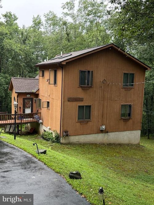 5142 Autumn Lane, Pocono Lake, PA, 18347 | Card Image