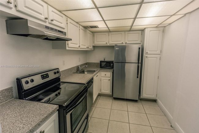APT-324 - 1800 Sans Souci Blvd, Condo with 1 bedrooms, 2 bathrooms and null parking in North Miami FL | Image 6
