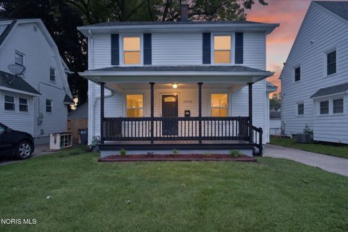 4544 Commonwealth Ave, Toledo, OH, 43612-2061 | Card Image