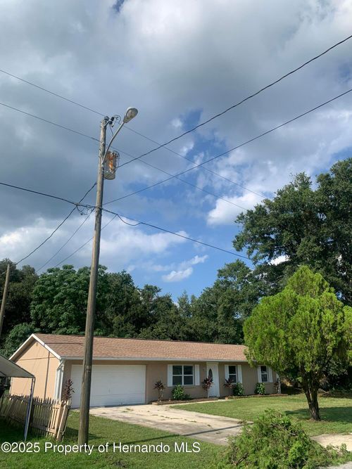 27319 Dale Ave, Brooksville, FL, 34602-7310 | Card Image
