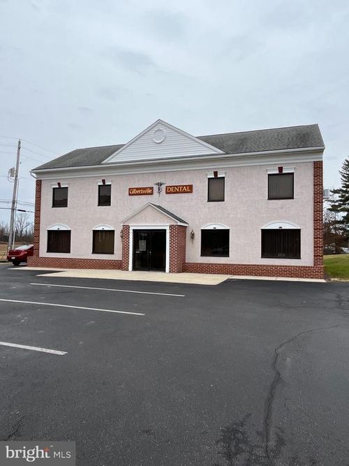 3193 N Charlotte St, GILBERTSVILLE, PA, 19525-9340 | Card Image