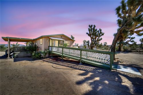 18852 N Spur Dr, Dolan Springs, AZ, 86441 | Card Image