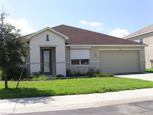 18110 Star Jasmine Ct, LEHIGH ACRES, FL, 33972-4831 | Card Image