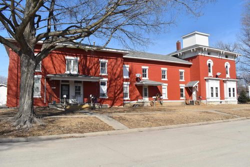 333 Chase St, Osage, IA, 50461-1119 | Card Image