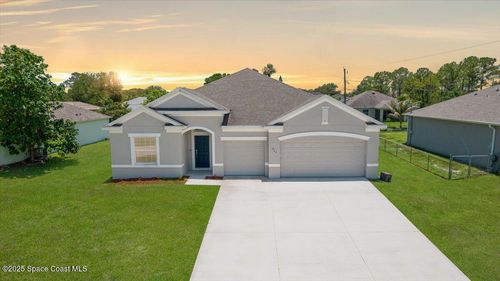 922 Raleigh Rd Se, Palm Bay, FL, 32909-5245 | Card Image