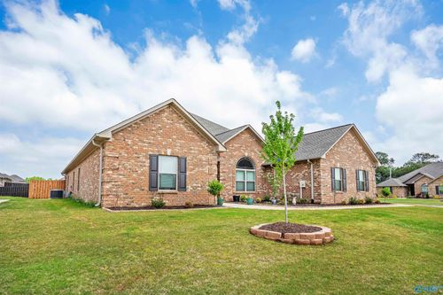 26439 Birkshire Ln, Athens, AL, 35613-8696 | Card Image