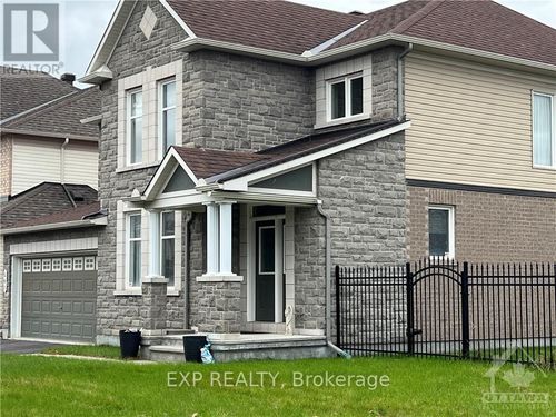 {{alt}} | Card Image