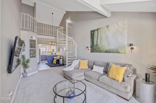 574-18106 Erik Ct, Canyon Country, CA, 91387 | Card Image