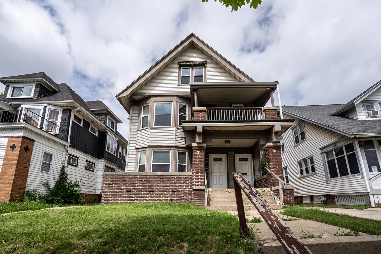 47th St, Milwaukee, WI 53208