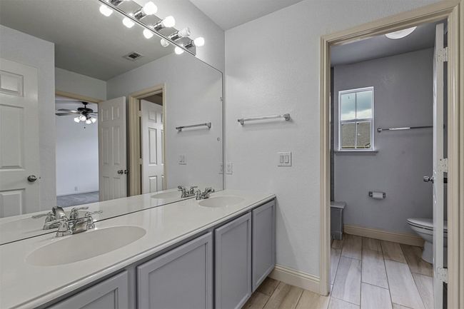 2740 Olympic Park Dr, Townhouse with 2 bedrooms, 3 bathrooms and null parking in Grand Prairie TX | Image 21