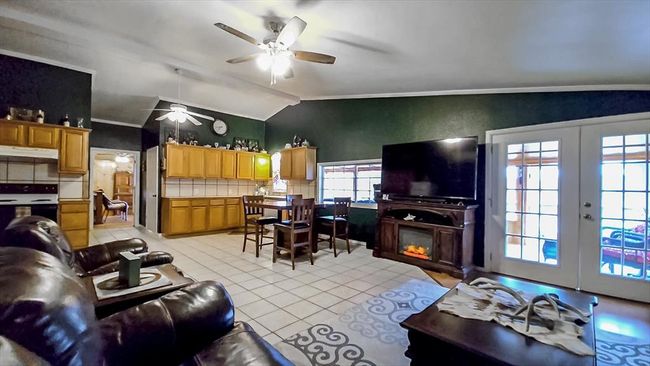 111 Cypress Bay Ldg, House other with 3 bedrooms, 6 bathrooms and 3 parking in Milam TX | Image 15