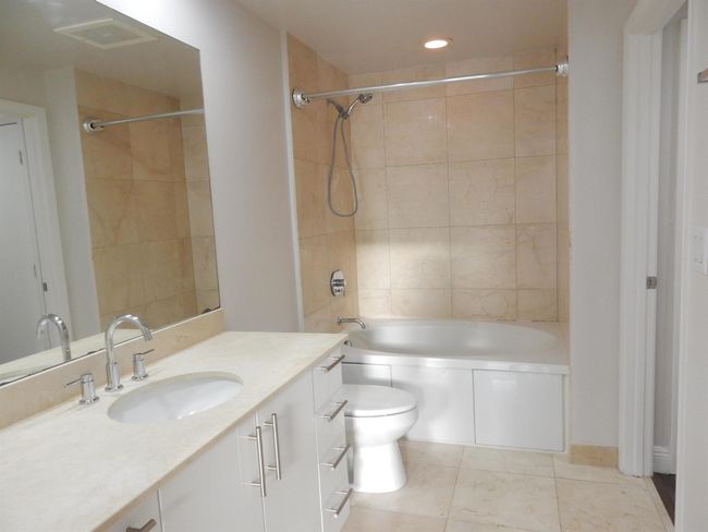 APT-716 - 550 Okeechobee Blvd, Condo with 1 bedrooms, 1 bathrooms and null parking in West Palm Beach FL | Image 10