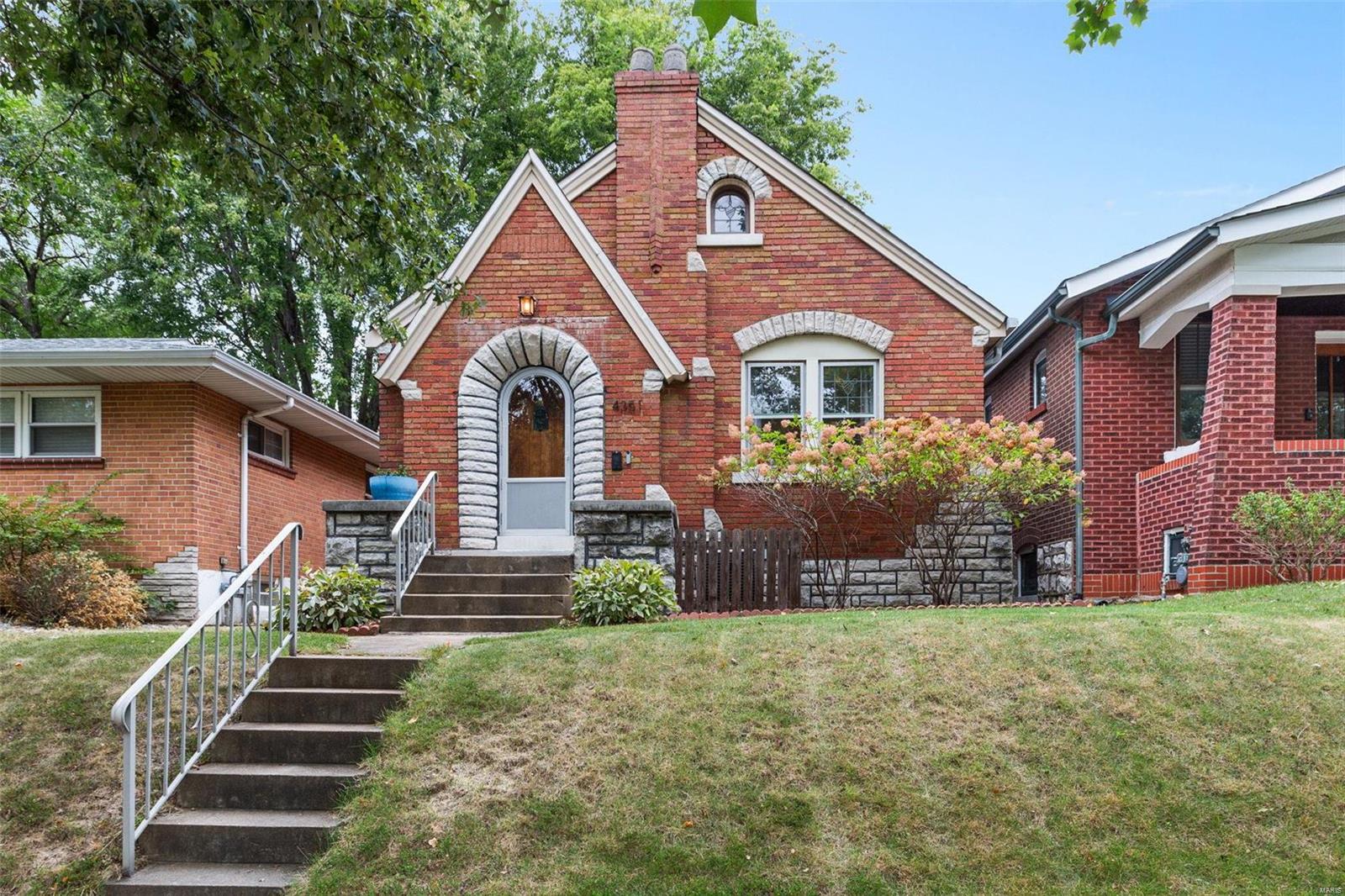 Holly Hills Blvd, Saint Louis, MO 63116