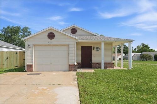 2515 Se 4th St, Bentonville, AR, 72712-5365 | Card Image