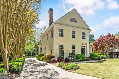 665 E Walton St, Madison, GA, 30650-1929 | Card Image