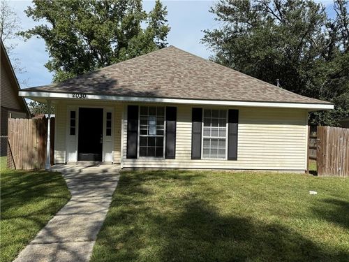 2030 Swan St, Slidell, LA, 70460-3308 | Card Image