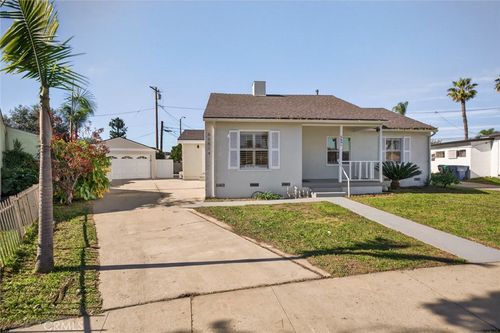 6651 Millmark Ave, Long Beach, CA, 90805-1425 | Card Image
