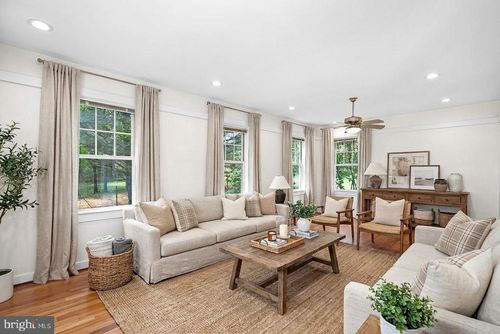 40988 Redwing Song Ln, LOVETTSVILLE, VA, 20180-2270 | Card Image