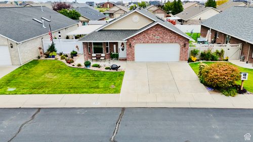 239 Bryce Dr, Kaysville, UT, 84037-6736 | Card Image