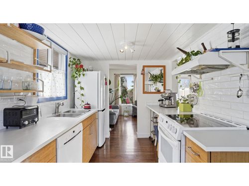 36-10453 20 Ave Nw, Edmonton, AB, T6J5H1 | Card Image